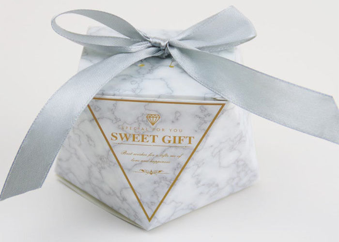 Il favore elegante novello Candy di nozze inscatola i colori differenti del peso 7g disponibili fornitore