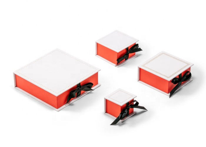 Chiusura d'imballaggio del nastro del cappuccio dei contenitori di regalo di lusso di spessore 2mm per gioielli fornitore